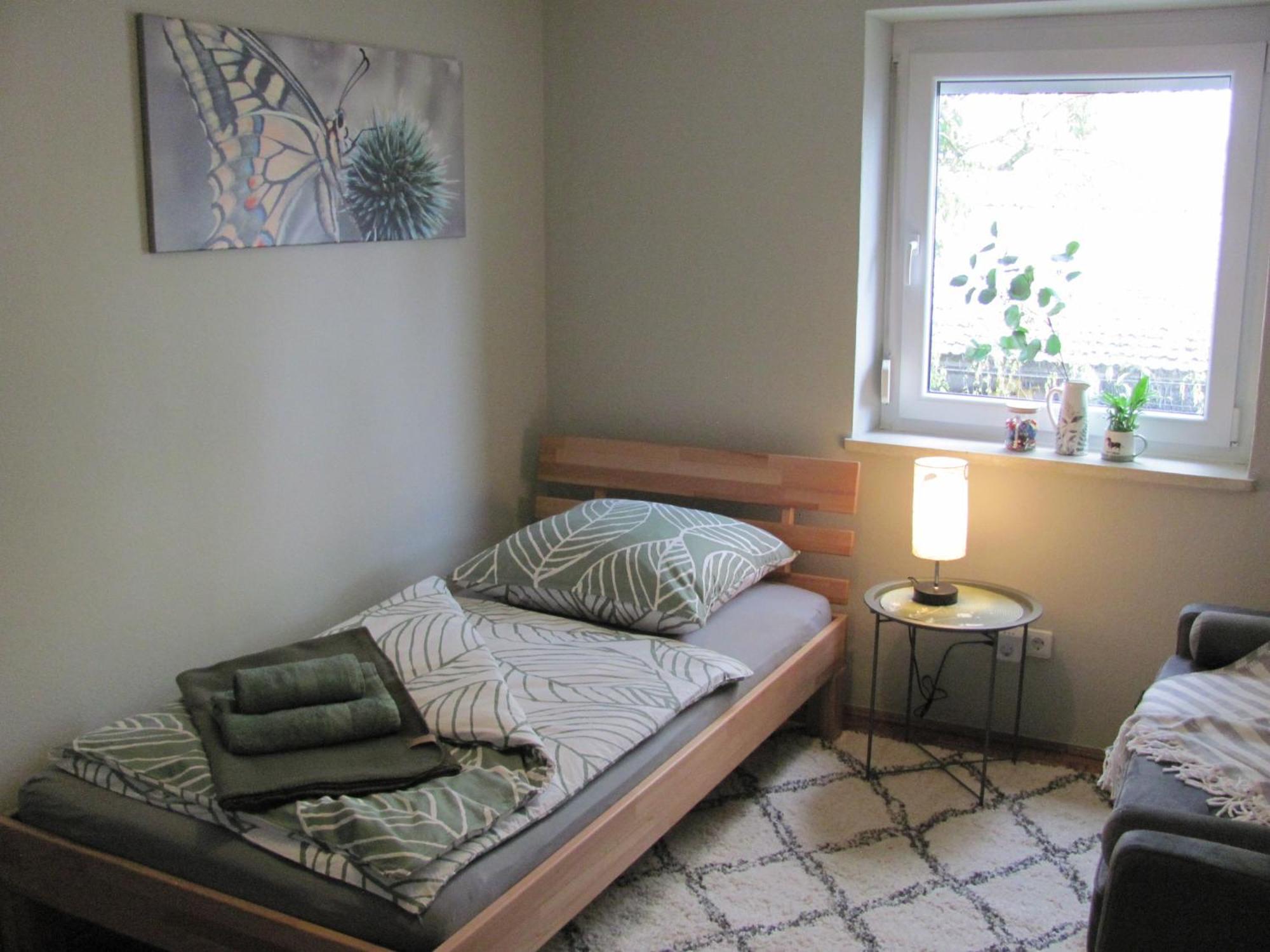 #3 Gemuetliches Ruhiges Zimmer Gartenblick, Gemeinschaftsbad W-Lan Airport Nah Gelegen Mit Late Night Check In Haus Nr 9,5 Trunkelsberg Esterno foto